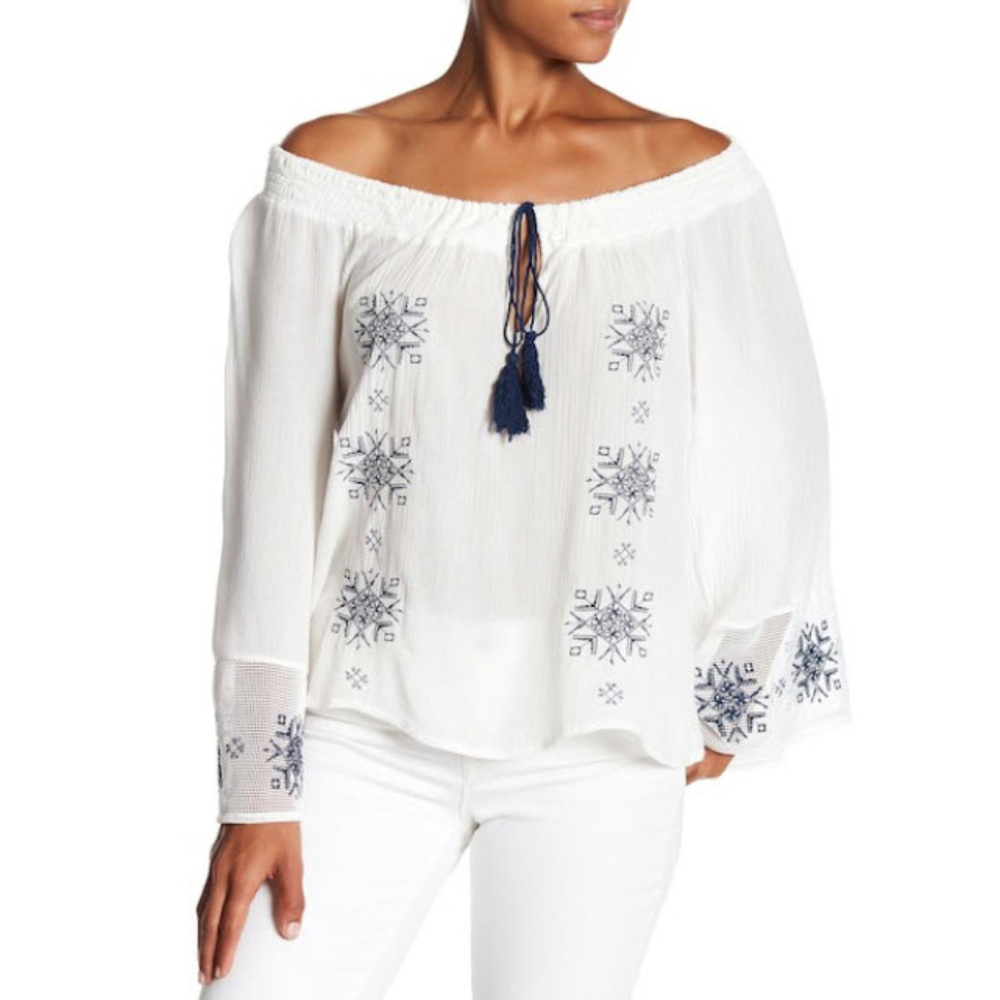 PPLA Off-the-shoulder Tassel Blouse Ivory Medium
